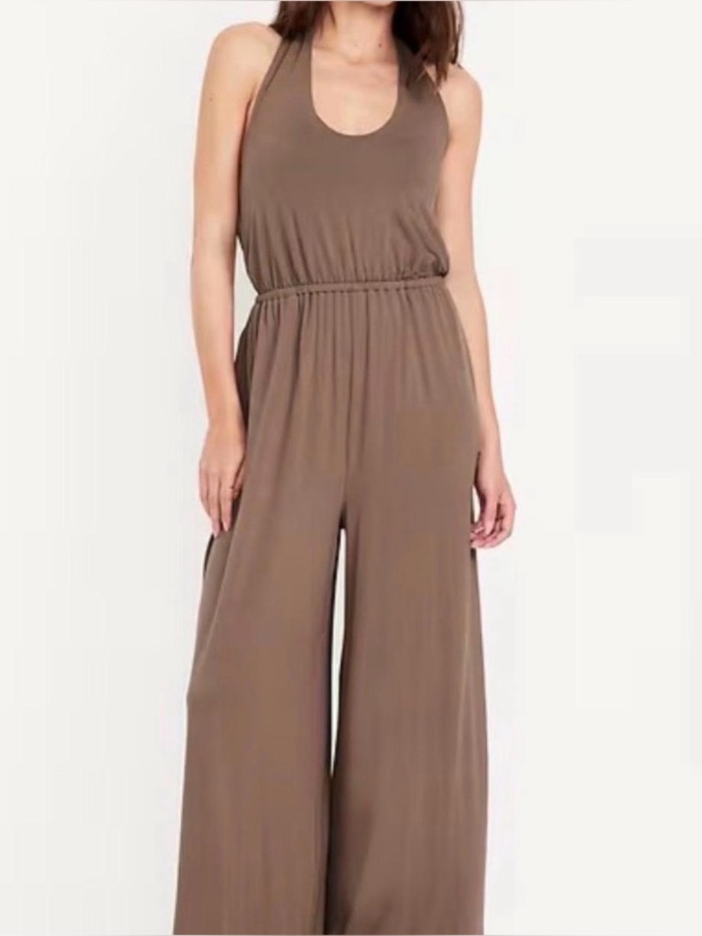 Last Day 💕Old navy halter jumpsuit with pockets never worn so soft Final Price ❌